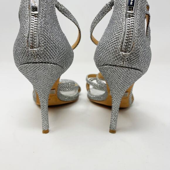 Badgley Mischka 5 Silver Glittery Landmark Strappy Zip Up Heels Sandals Dressy - Picture 14 of 16